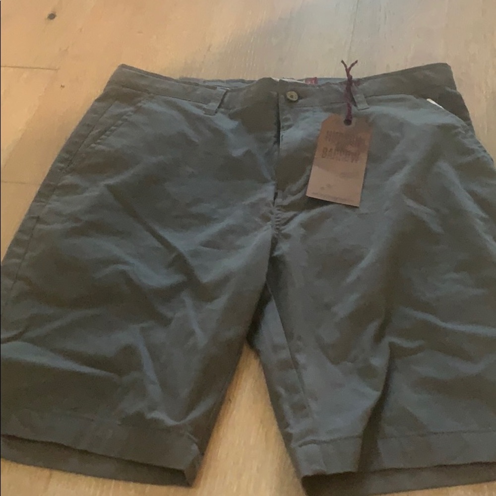 Hudson and Barrow Men’s shorts NWT